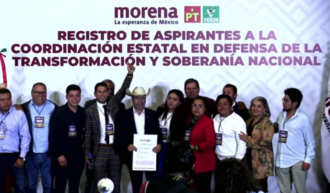 Coordinadores estatales de Morena durante el anuncio del partido.